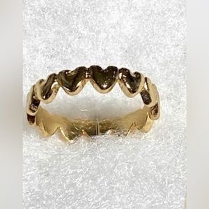 Golden Style Heart Ring NWOT